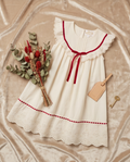 Robe fille broderie col marin écru et ruban rouge, faite main, taille 5-6 ans